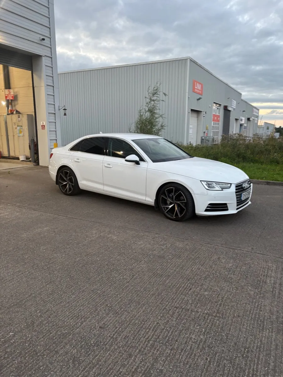 Audi A4 2017 - Image 1