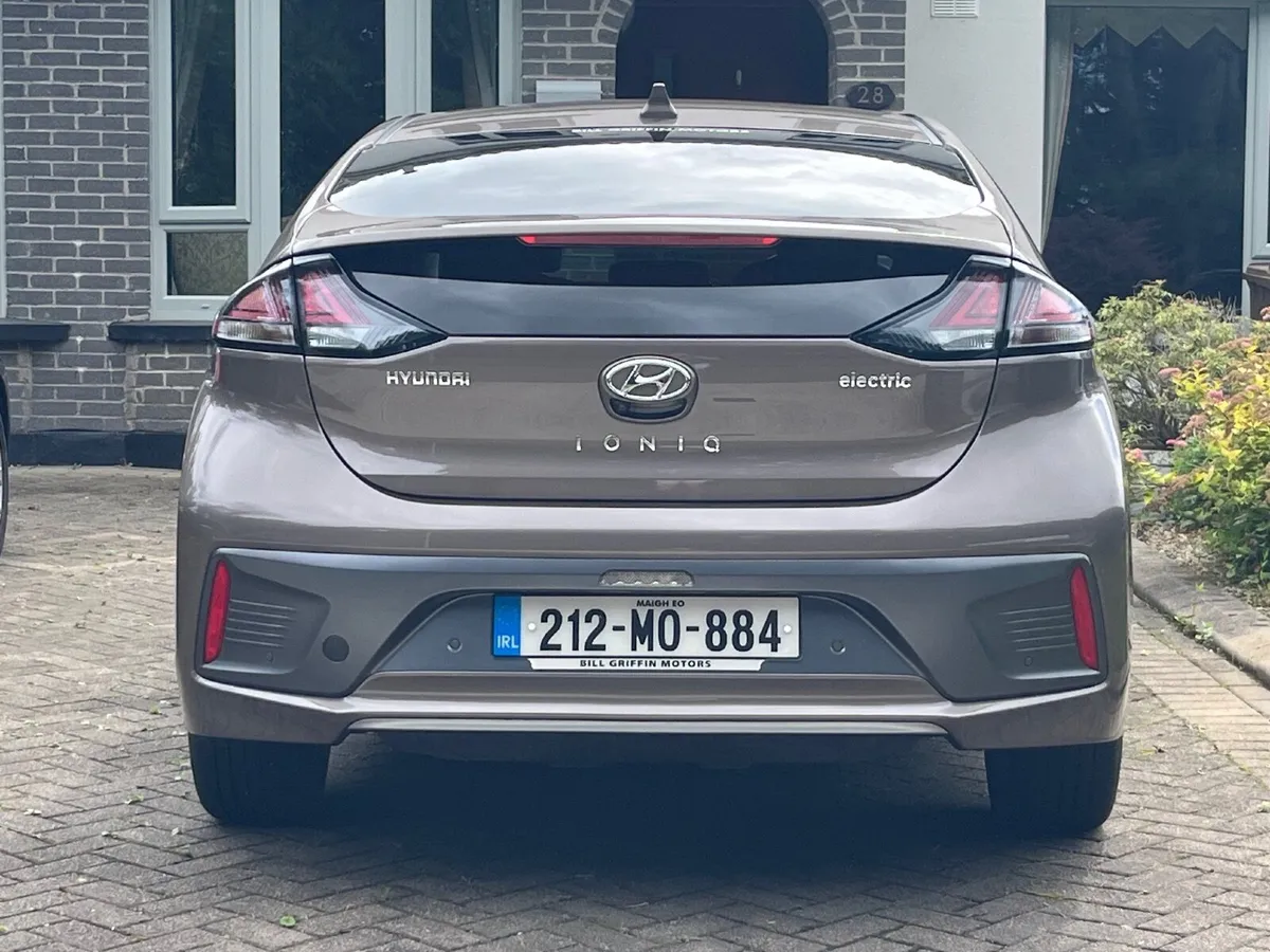 Hyundai IONIQ 2021 - Image 2