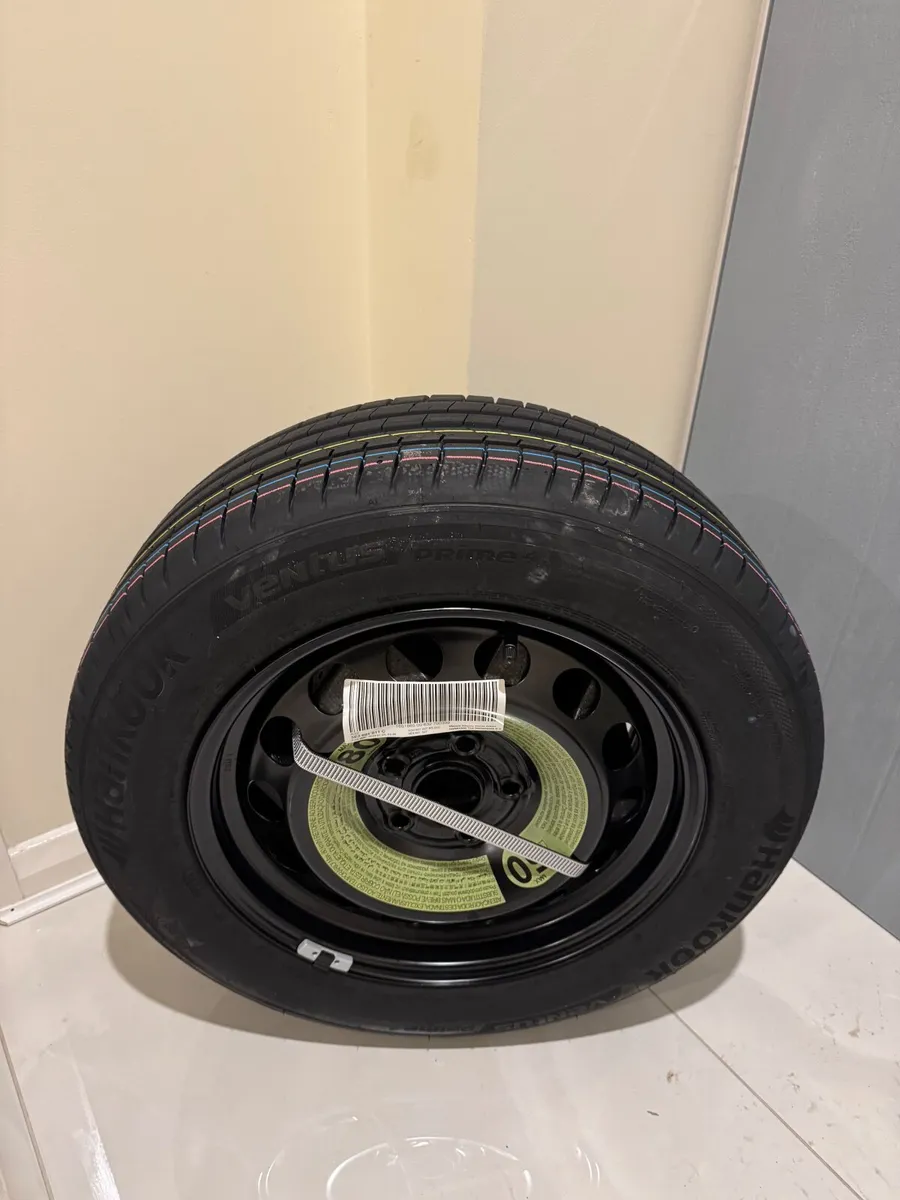 205/60 R16 92V Brand new Spare tyres Kit Included - Image 1