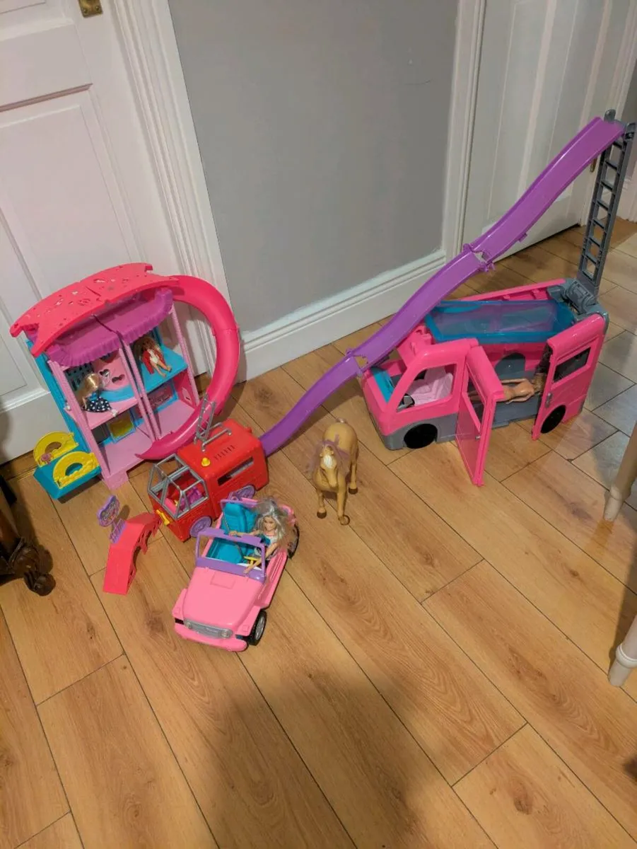 Barbie bundle - Image 1