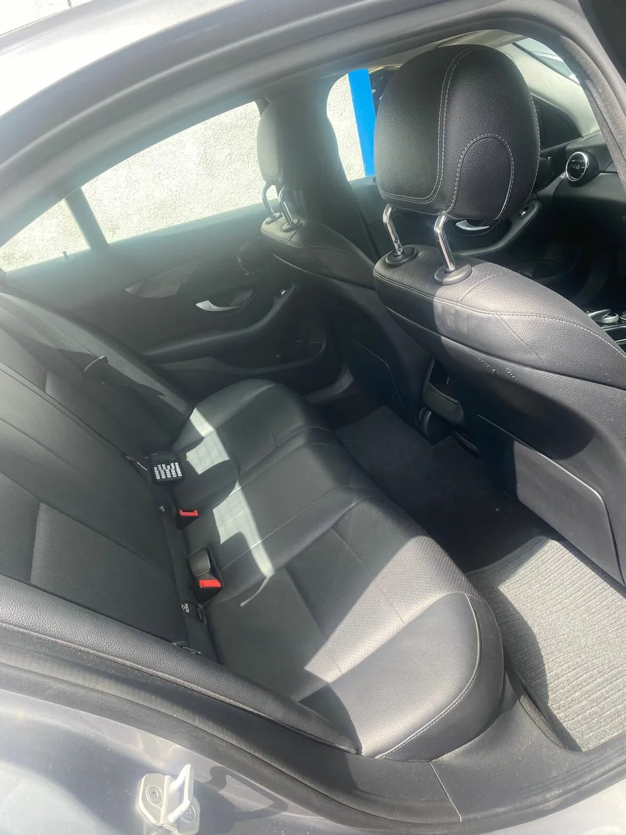 Mercedes - Image 3