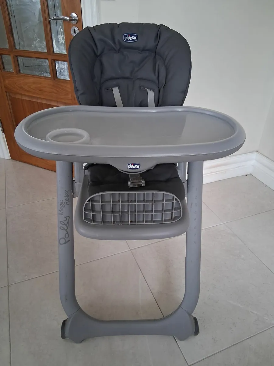 Baby equipment/ out and about - Image 4