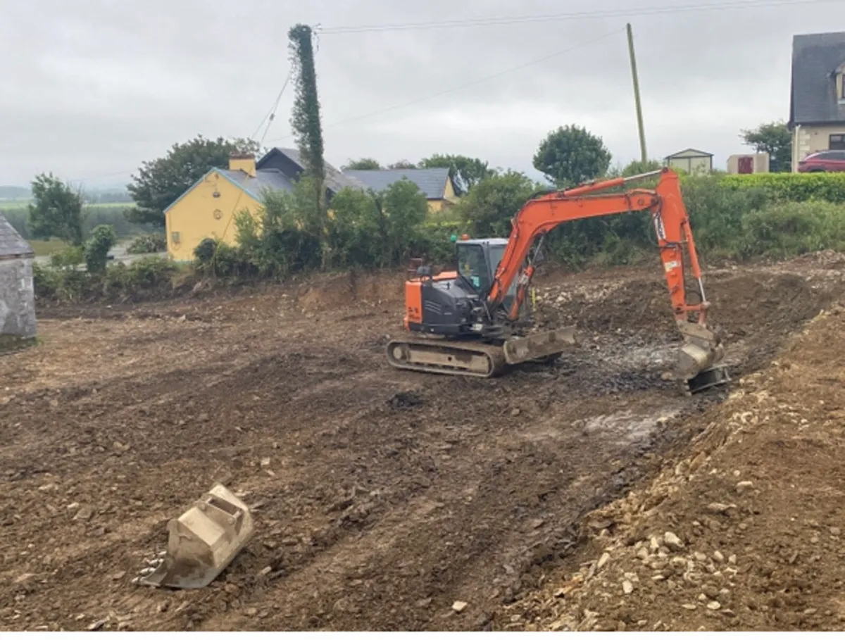 Digger -with driver - Image 2