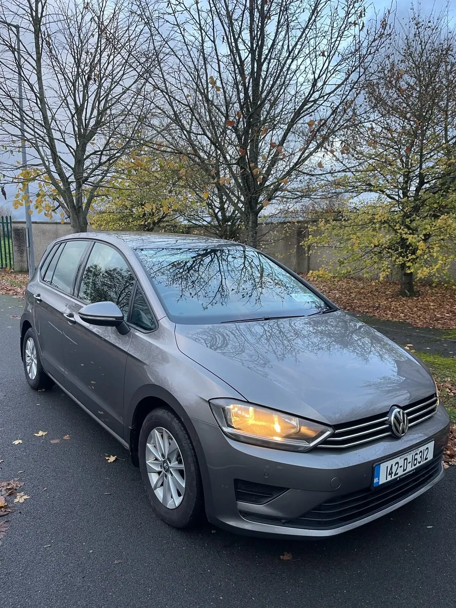 2014 Volkswagen Golf Low Mileage - Image 1
