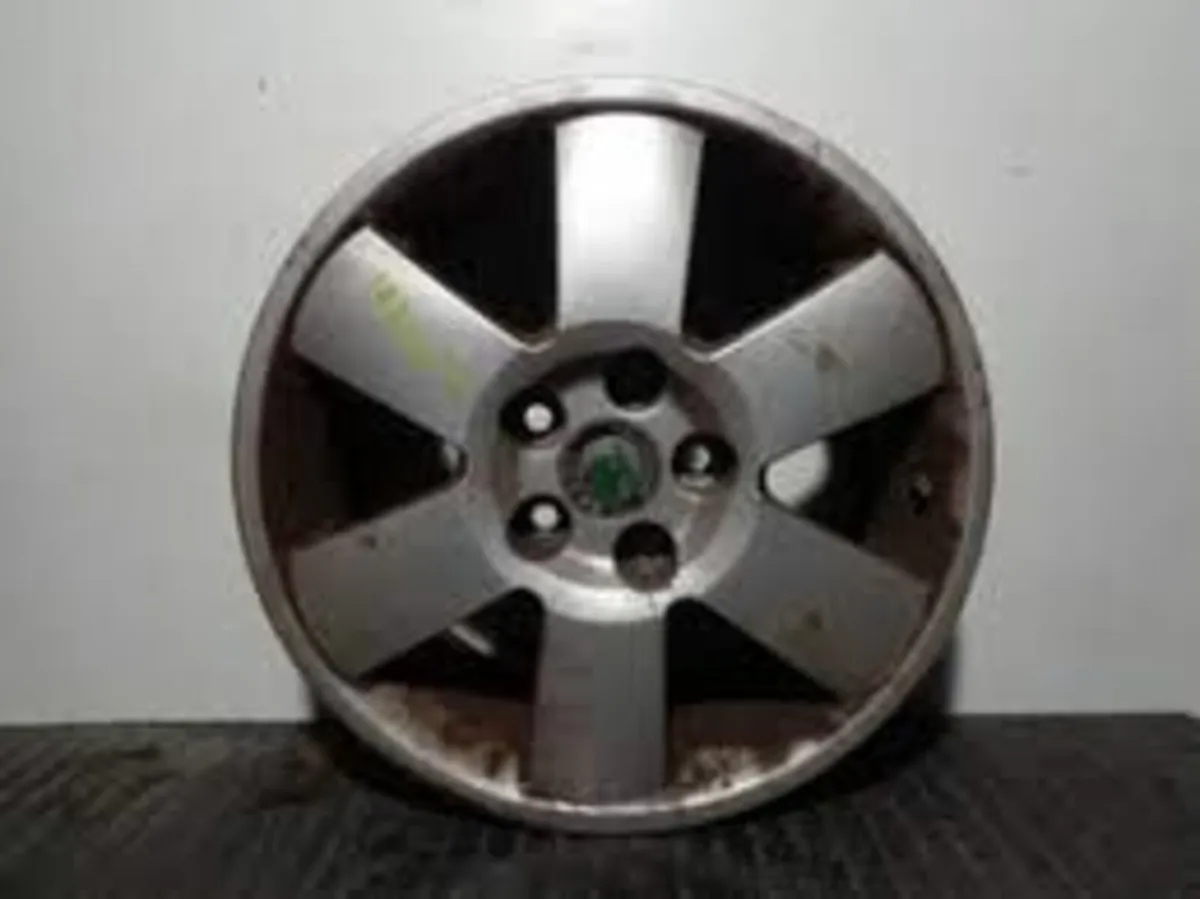 2005 SKODA FABIA 1.2 PETROL - Image 1