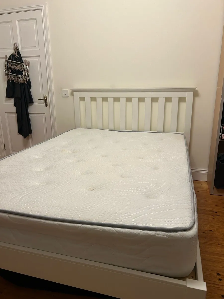 4'6 white bed frame and mattress - Image 2