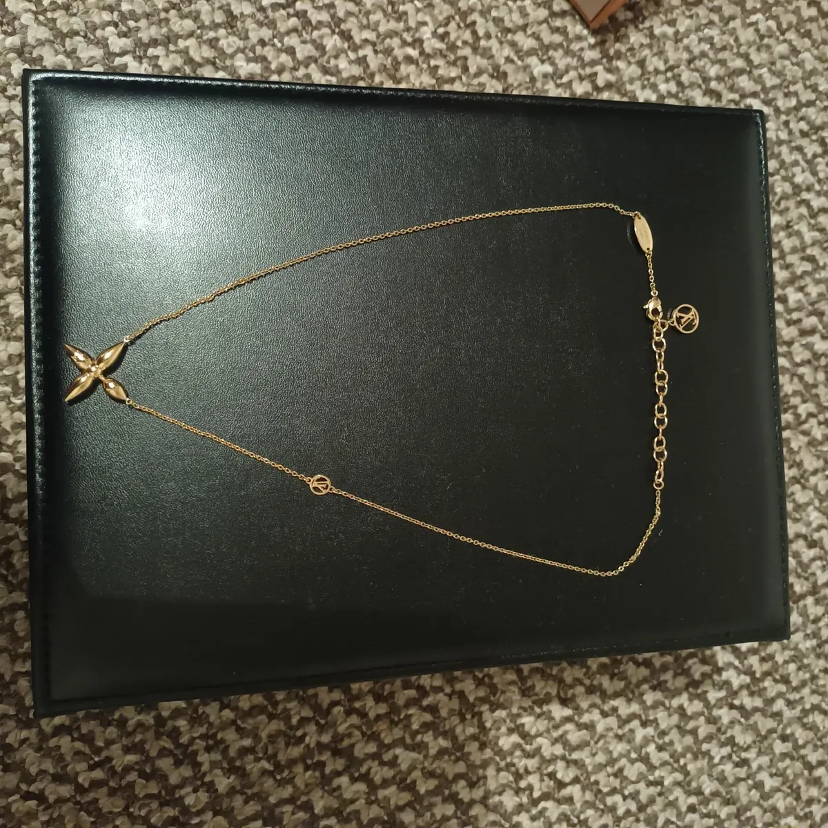 Louis Vuitton Necklace - Image 2