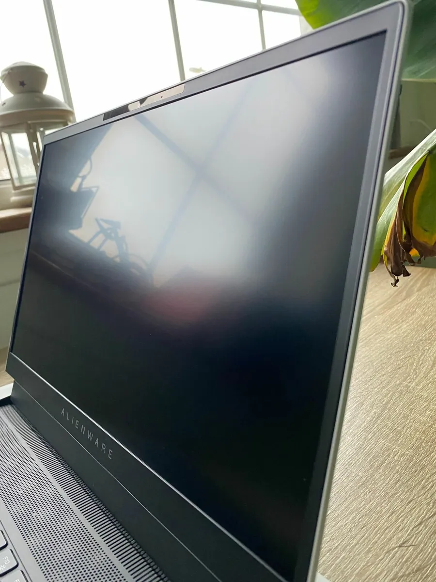 Dell Alienware x14 R1 14" 144Hz Gaming Laptop - Image 4
