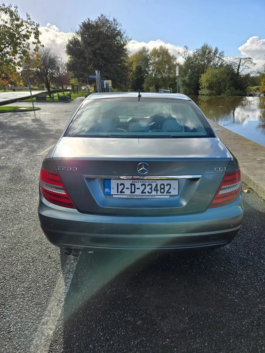 Mercedes-Benz C-Class 2012 - Image 2