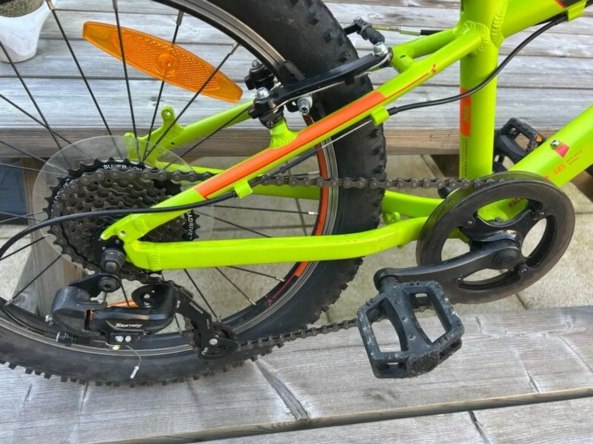 Cube Acid 200 Kids Mountain Bike - Image 3