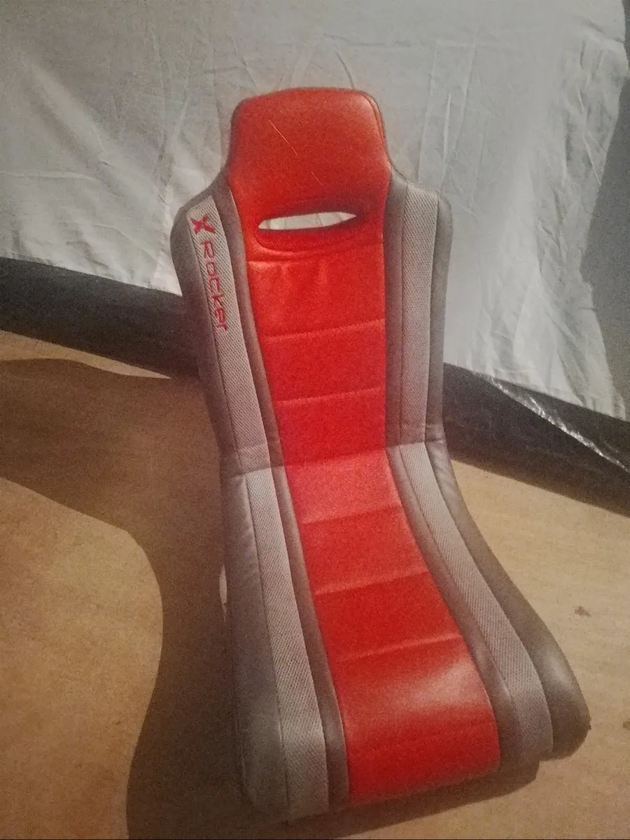 Gaming chair - Image 1