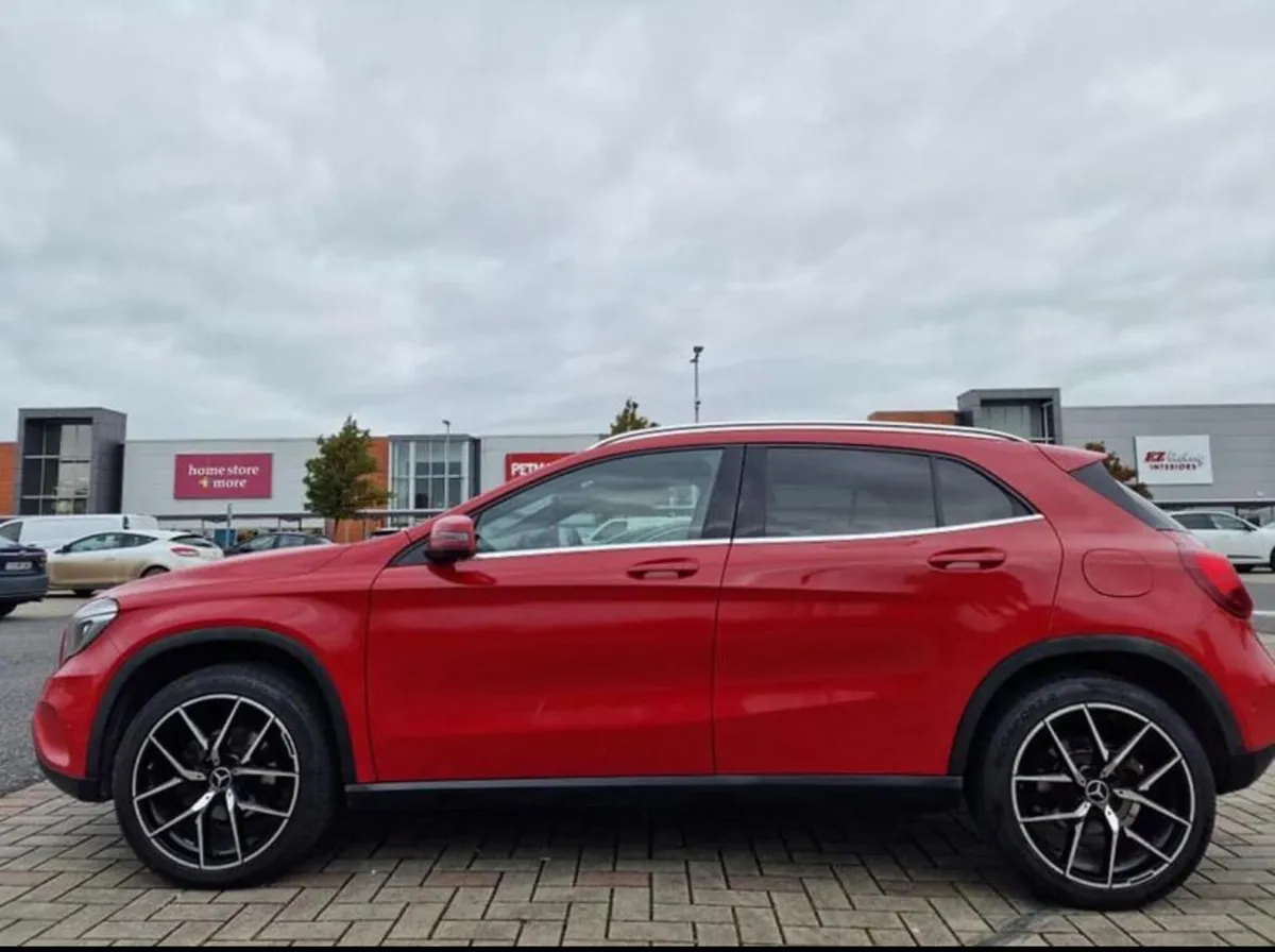 Car - Image 2