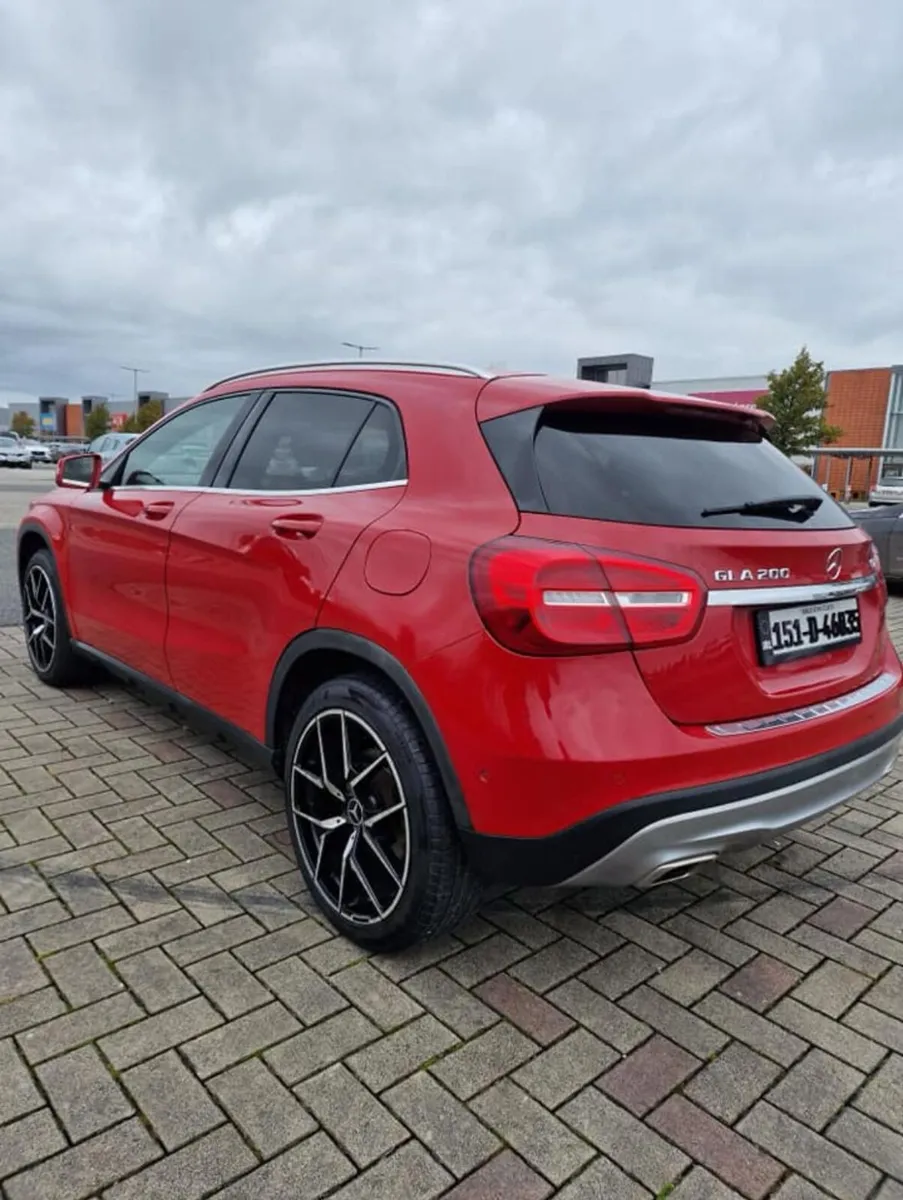Car - Image 3