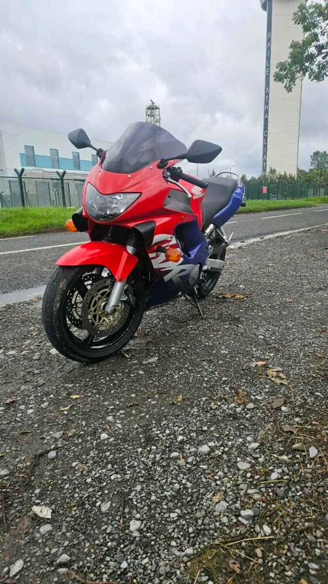 Honda cbr - Image 4