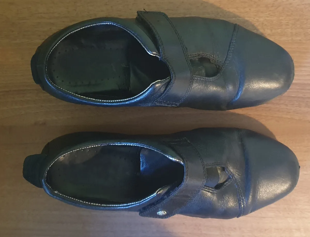 Leather Shoes - Image 1