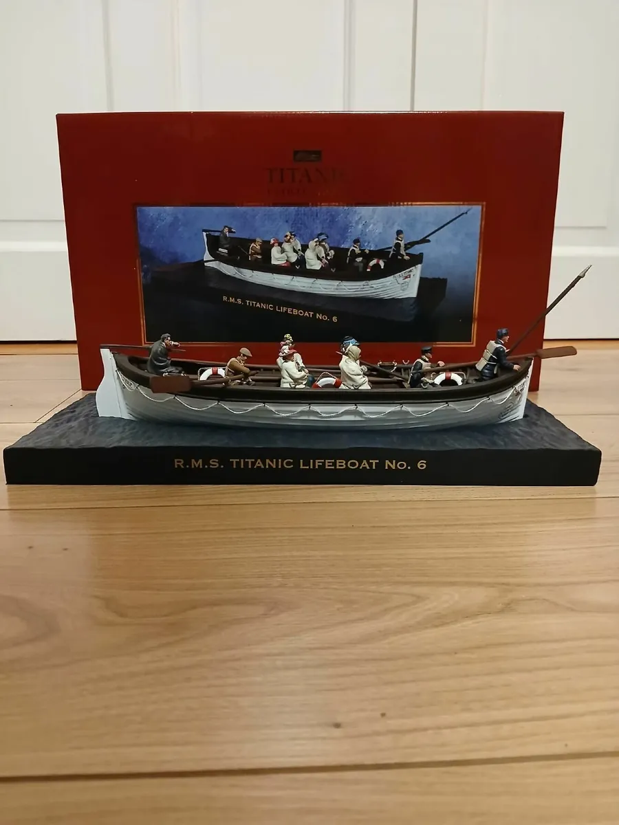 Britains R.M.S. Titanic Lifeboat No 6 - Image 4