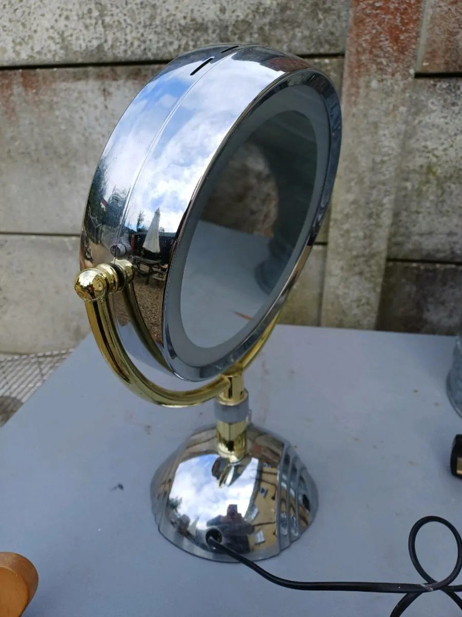 Revlon Makeup Lightup Mirror - Image 3