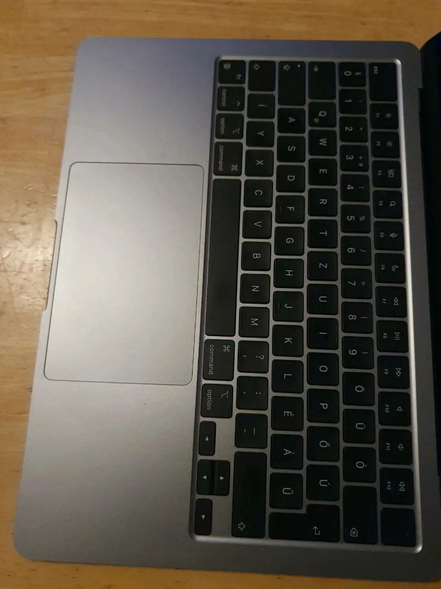 Macbook Air 2022| M2 | 16GB | 500GB| like new - Image 4