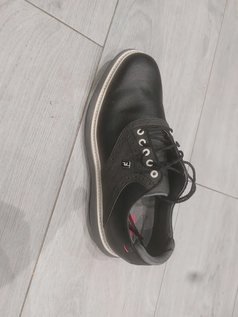 Golf shoes - Image 2