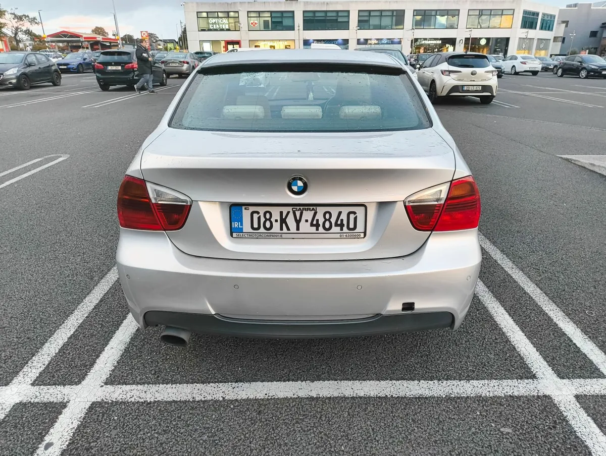 BMW 3-Series 2008 - Image 2