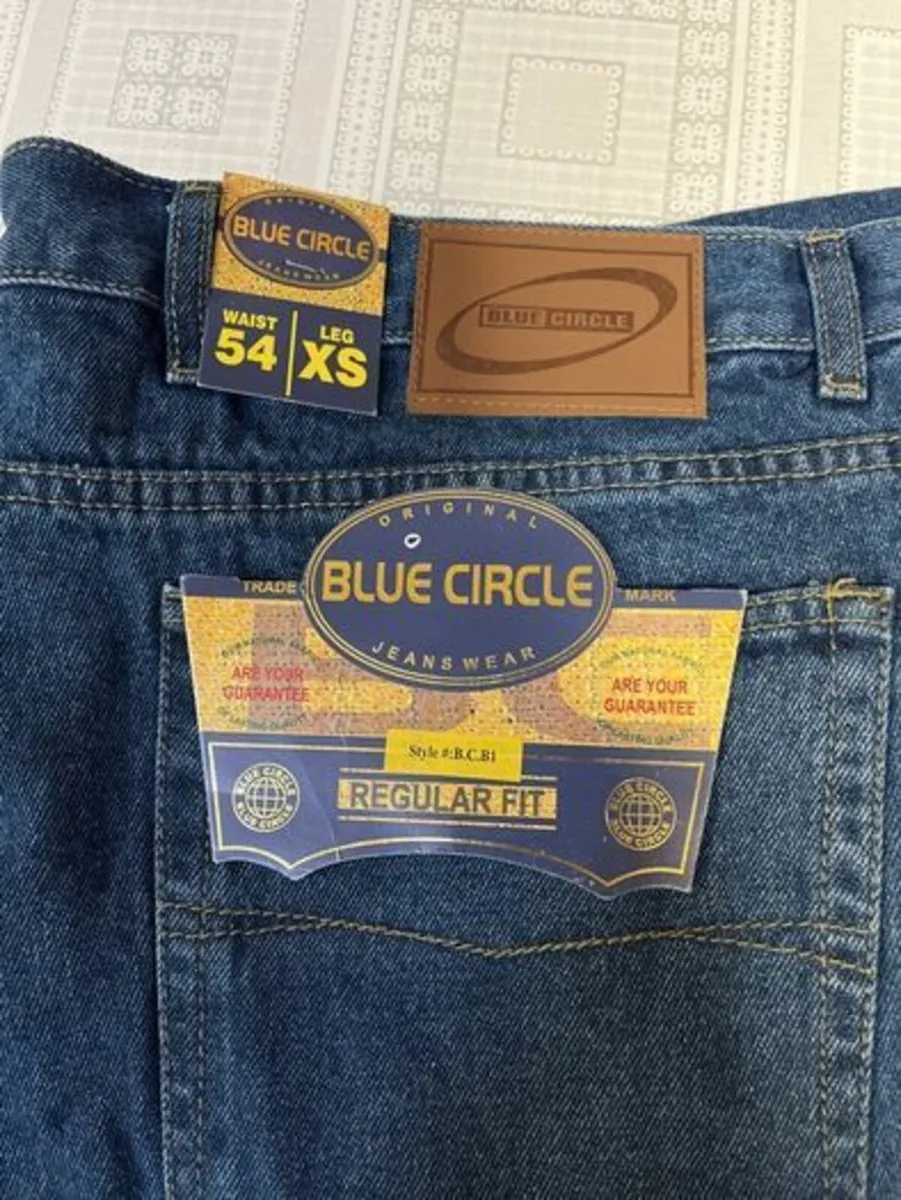 2 Pairs of EXTRA LARGE Jeans. 15e each. 54 Waist. - Image 1