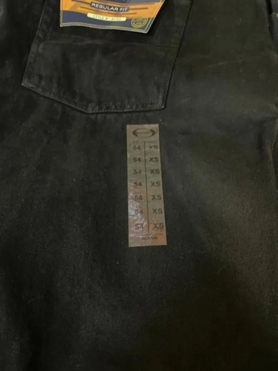 2 Pairs of EXTRA LARGE Jeans. 15e each. 54 Waist. - Image 3