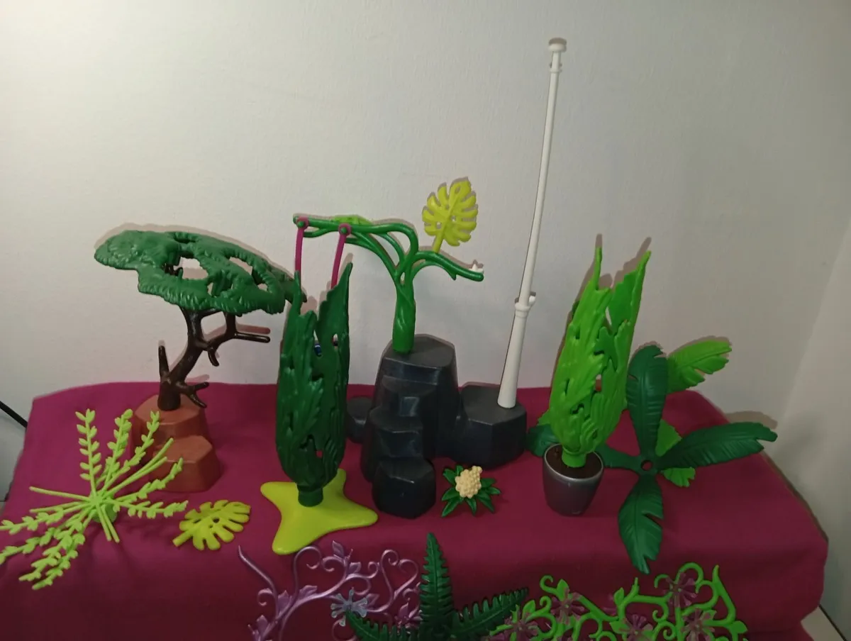 Playmobil Large Collection Of Trees Shrubs Flowers - Image 4