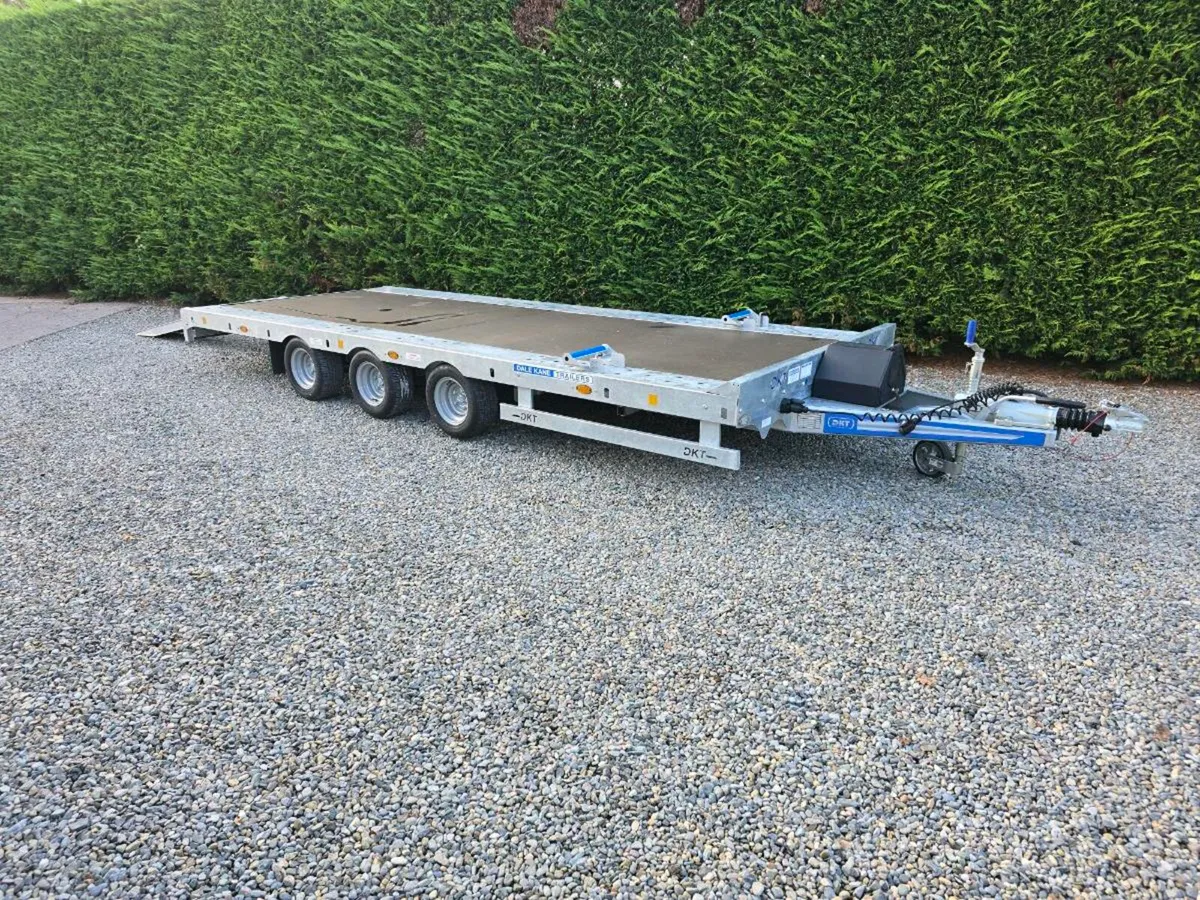 New 3 axle 16ft Dale kane flatbed car transporter - Image 1