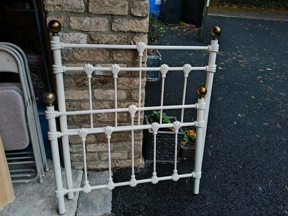 Single bed