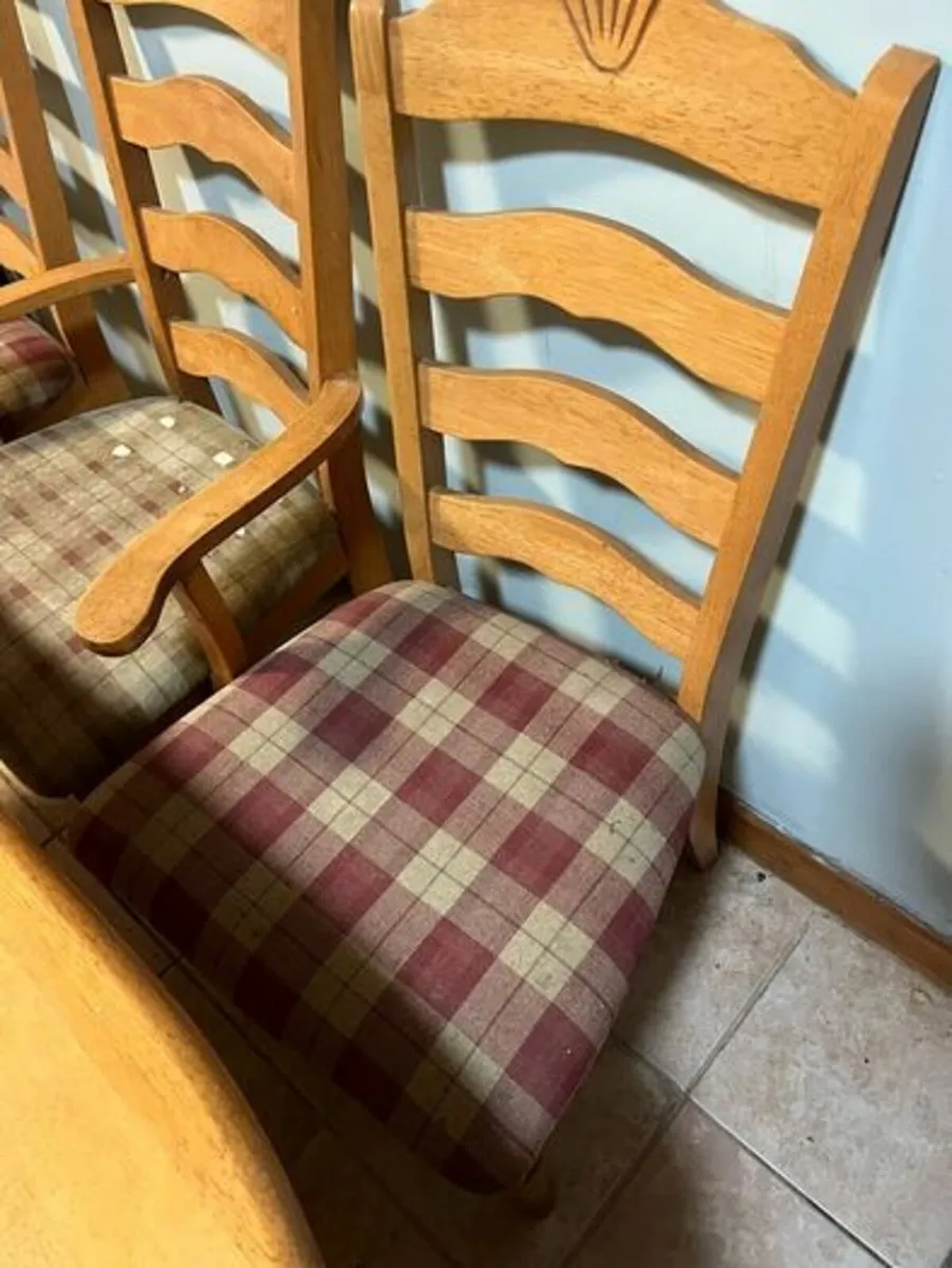 Pine Dining Table and Six Chairs. Solid. Heavy - Image 4