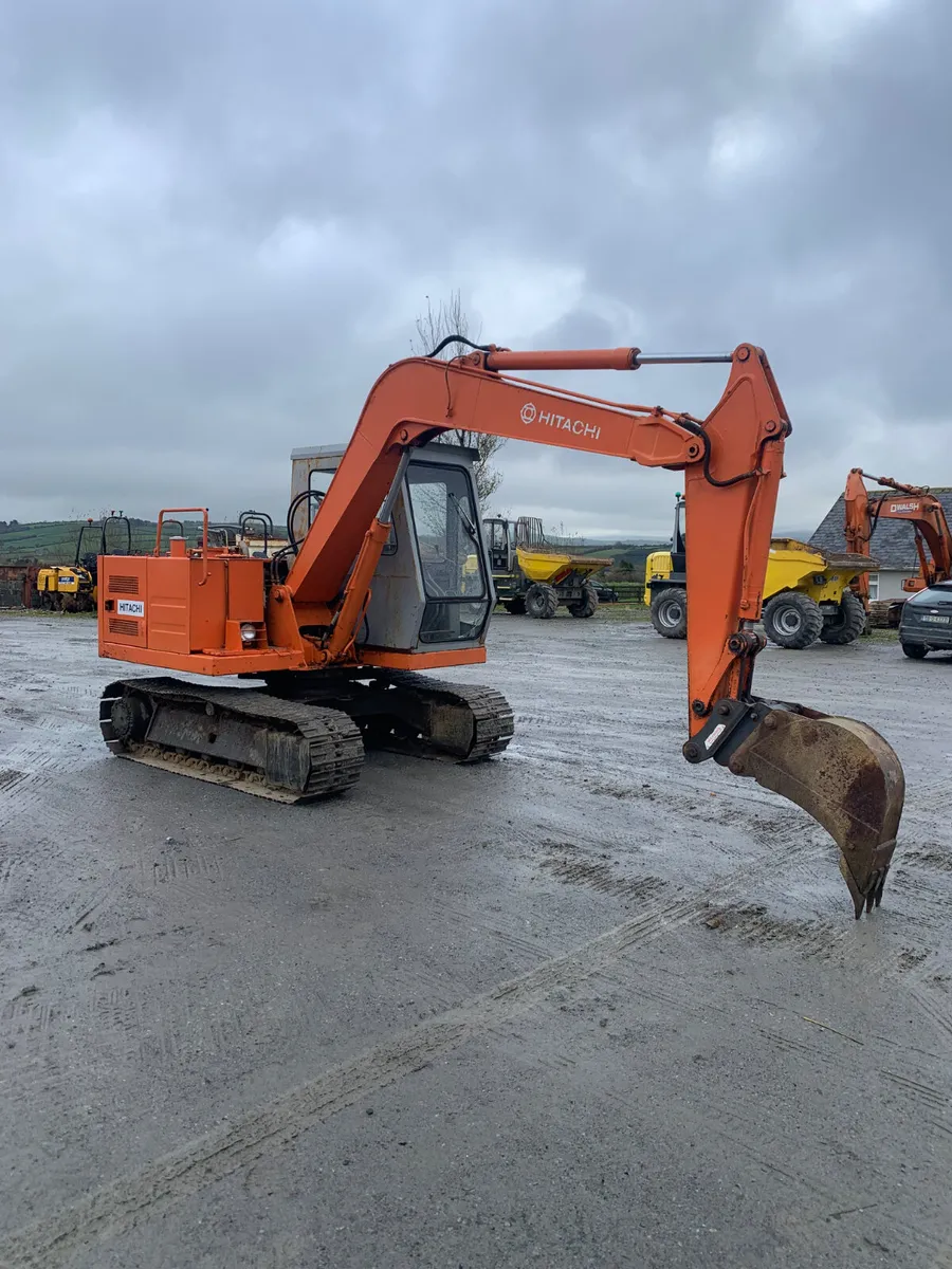 Hitachi. 6 ton - Image 2