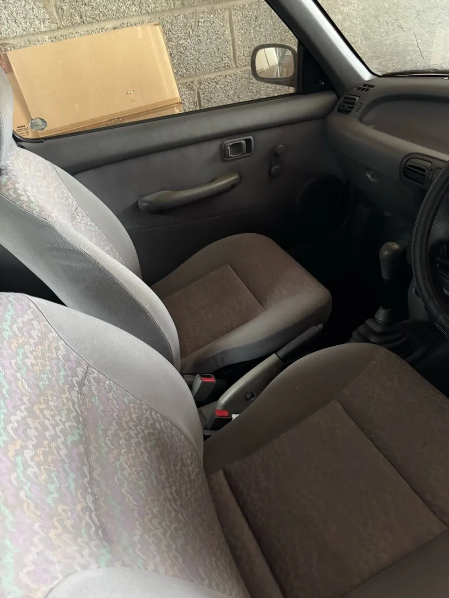 1997 Nissan Micra - Image 3