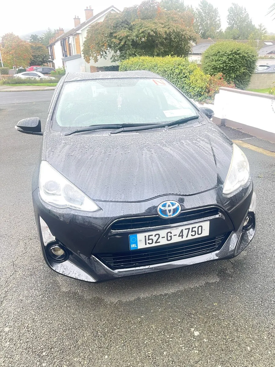 Toyota Aqua hybrid Automatic Very low mileage - Image 4