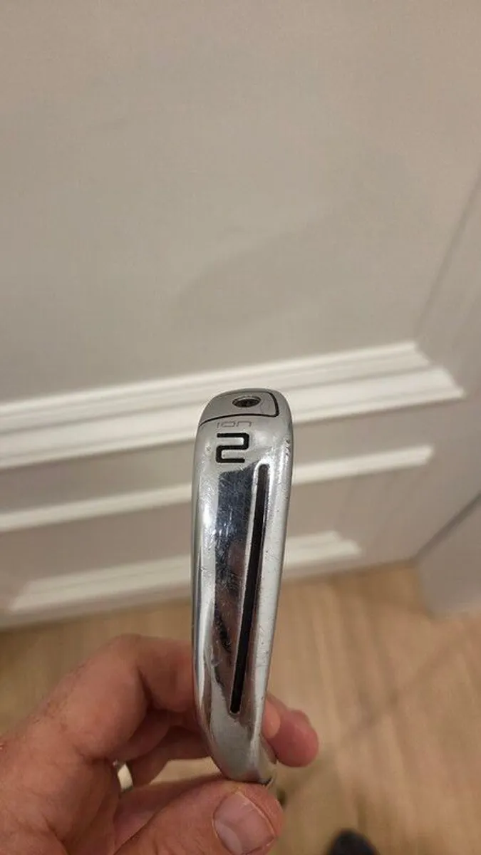 Taylormade P790 - 2iron - Image 2