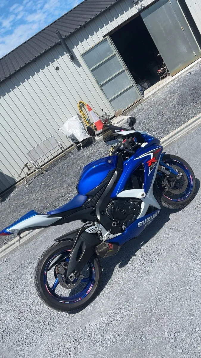 2010 Suzuki gsxr600 - Image 1