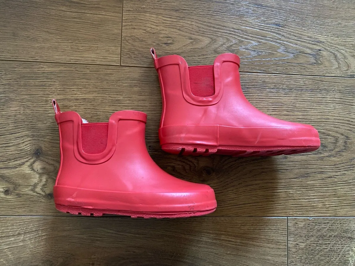 Girl’s Red Chelsea Wellies  UK 9 / EUR 27 - Image 1