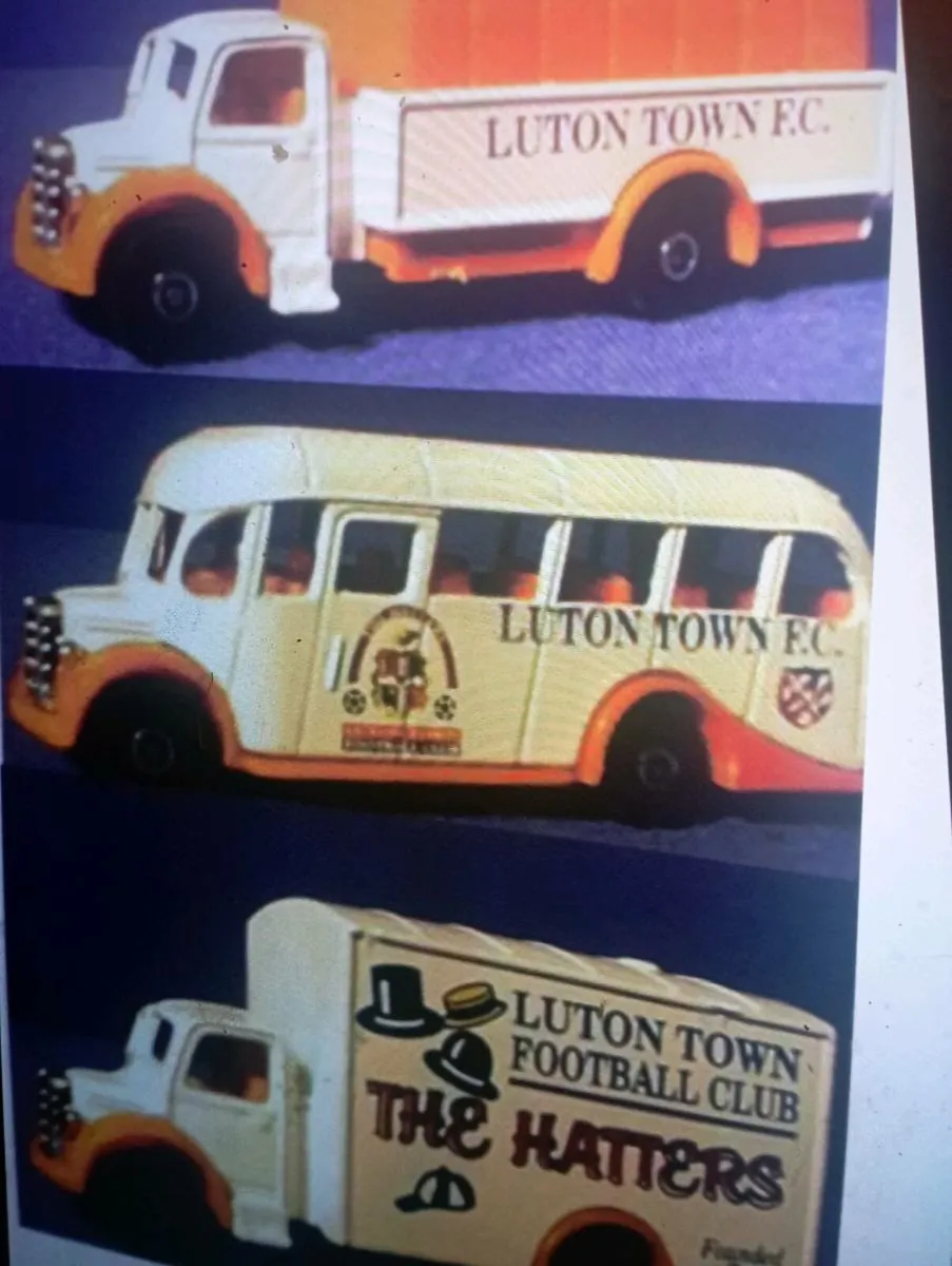 RATE OXFORD DIE-CAST  LUTON TOWN FOOTBALL CLUB  TR - Image 2