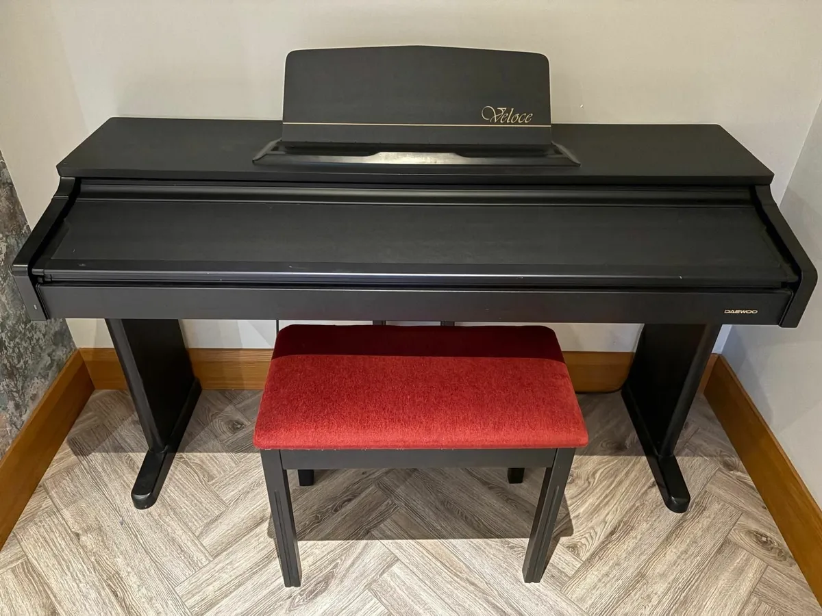 Digital Piano - Image 1
