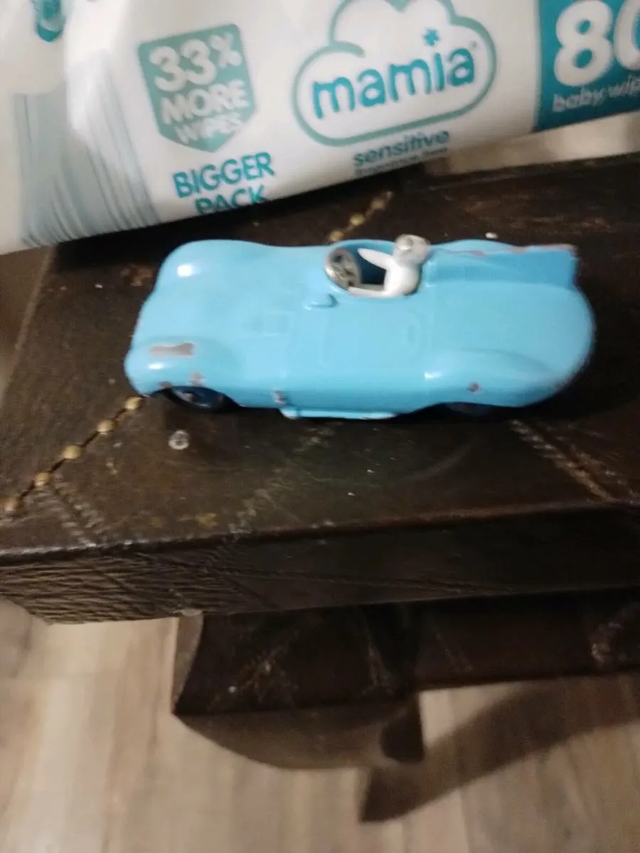 Old dinky car - Image 1