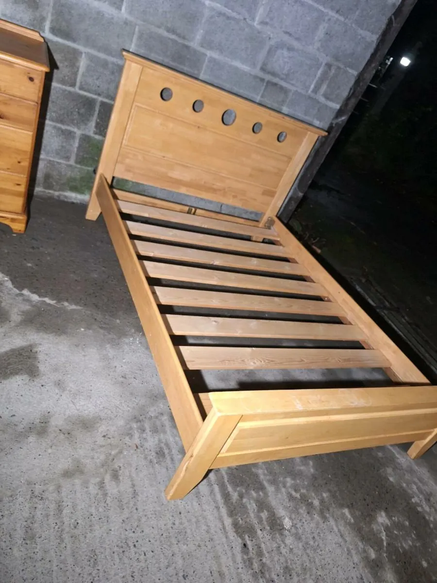 Double bed frame (DELIVERY) - Image 3