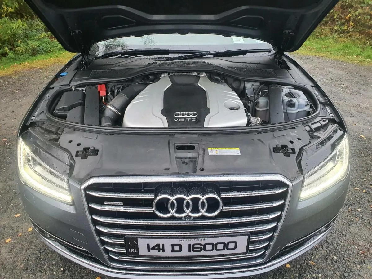 AUDI A8 RARE EXCLUSIVE MODEL  300 BHP QUATTRO 2014 - Image 4
