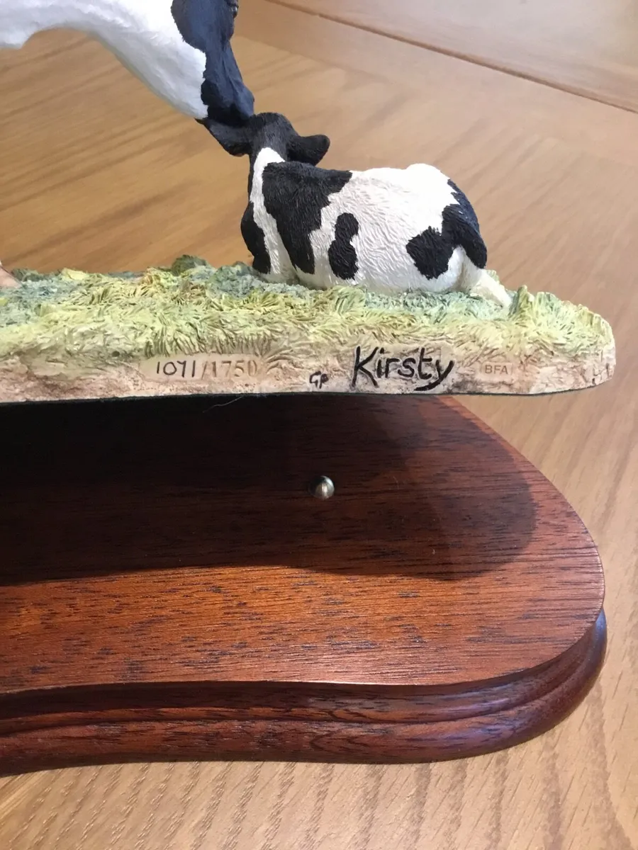Limited edition Holstein/Friesian cow and calf - Image 2