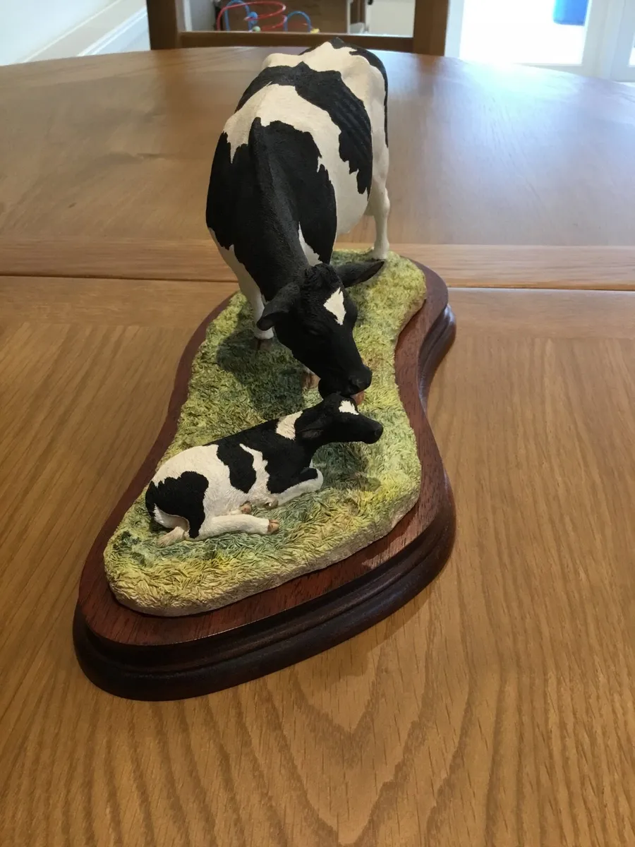 Limited edition Holstein/Friesian cow and calf - Image 3