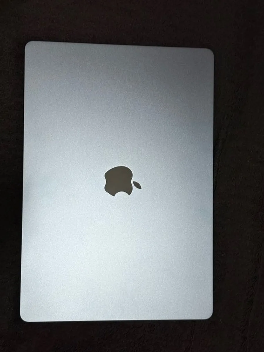 M4 MacBook Air 15-inch (2024) 256GB Used Only 2 Weeks Like New - Image 1