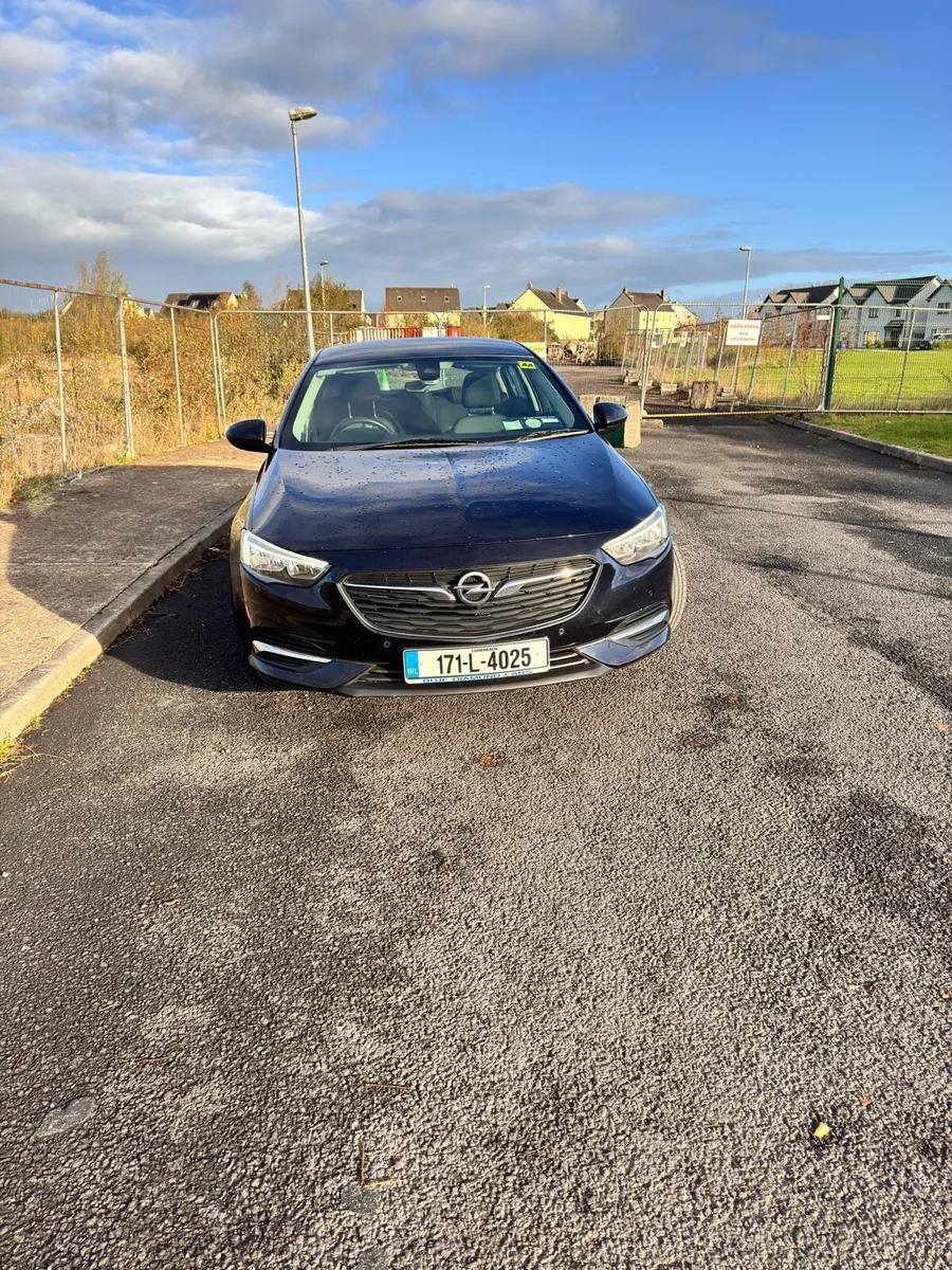 Opel Insignia grand sport NCT 06/2027 - Image 2