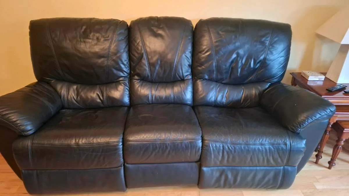 3+1+1 Black Leather Manual Recliner Suite - Image 1