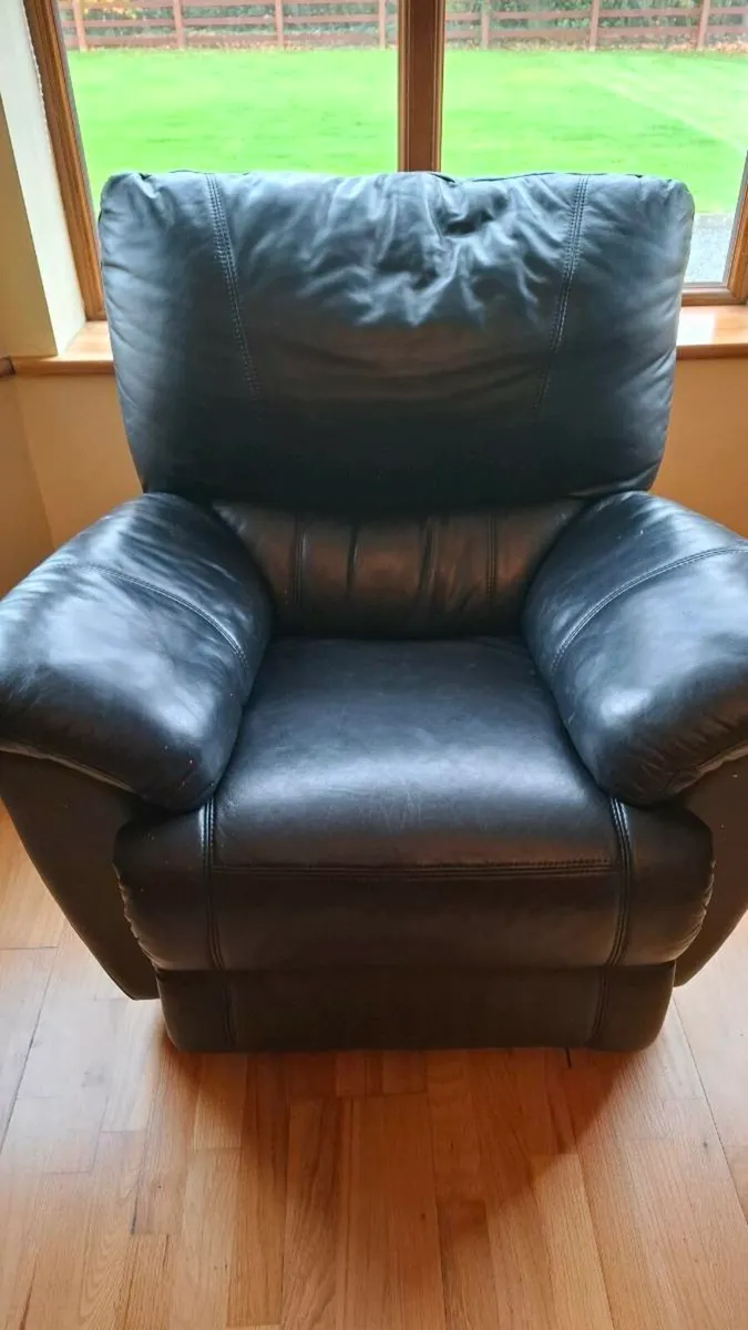 3+1+1 Black Leather Manual Recliner Suite - Image 3