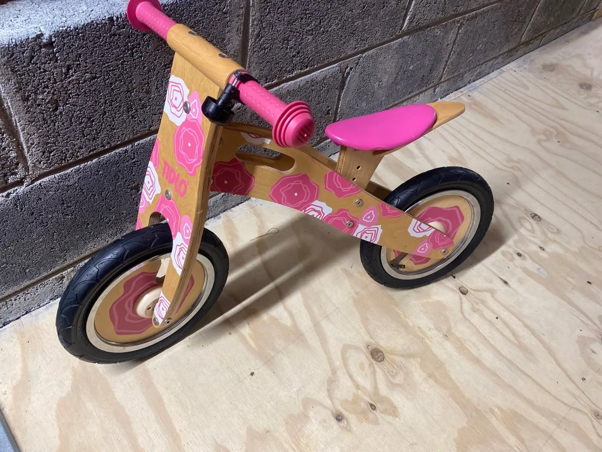 Toys - Image 1