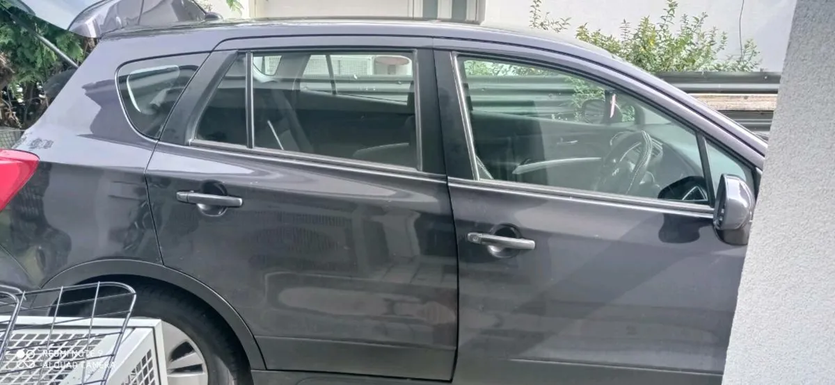 Car - Image 1