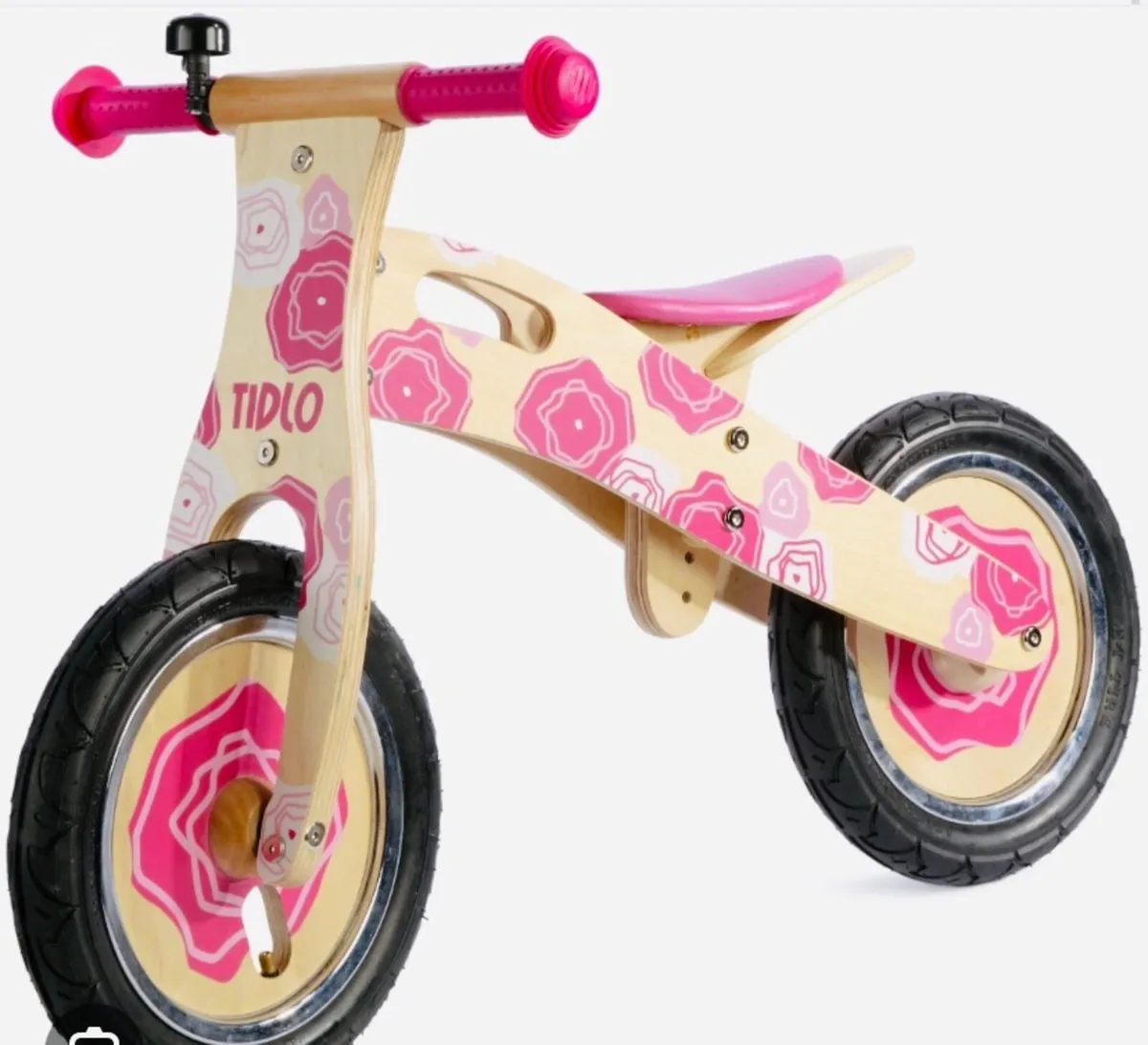 Toys - Image 3